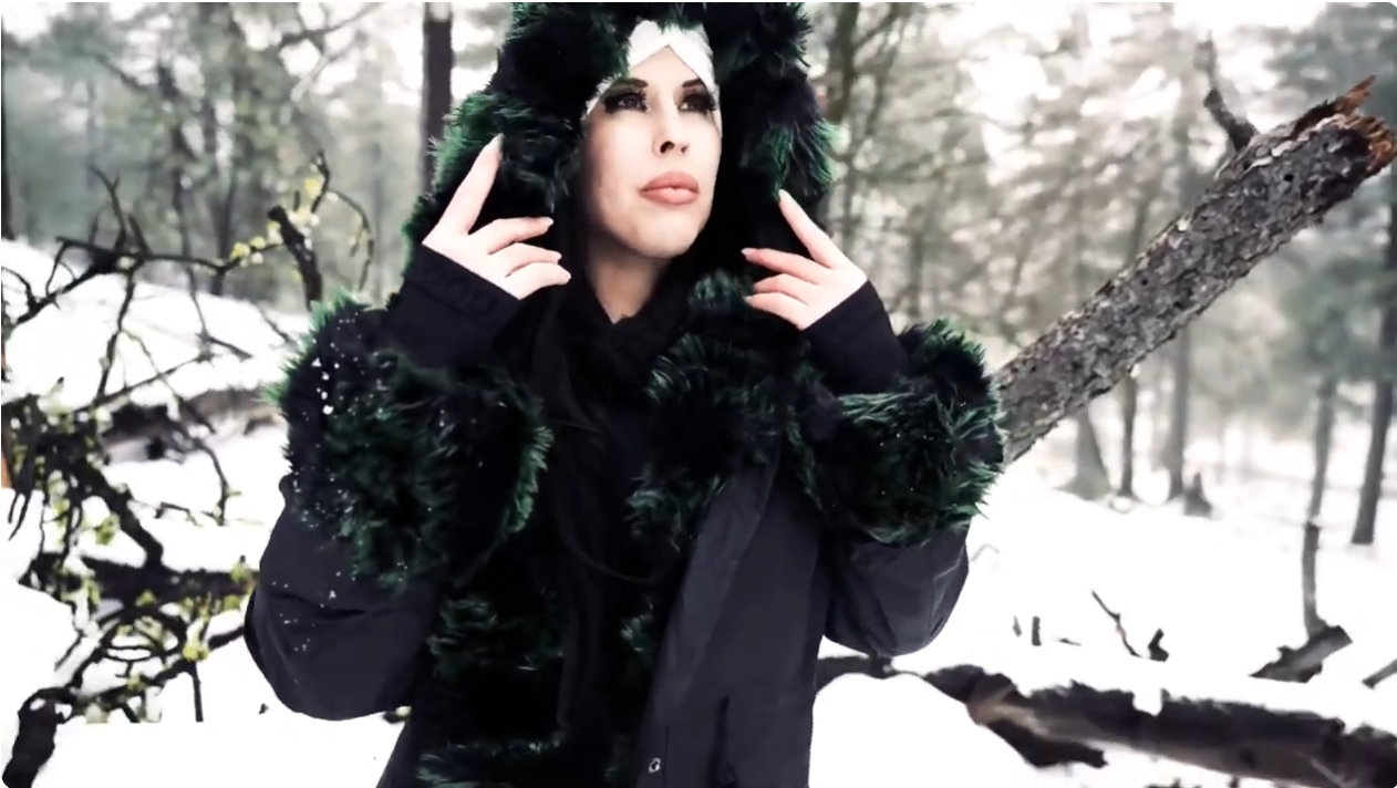 Blythe Vermilion limited apparel preview